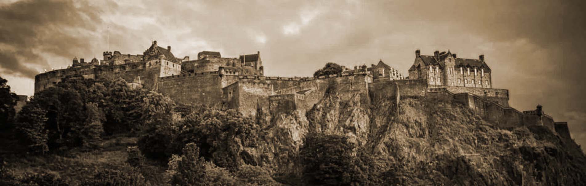 edinburgh-castle-sepia